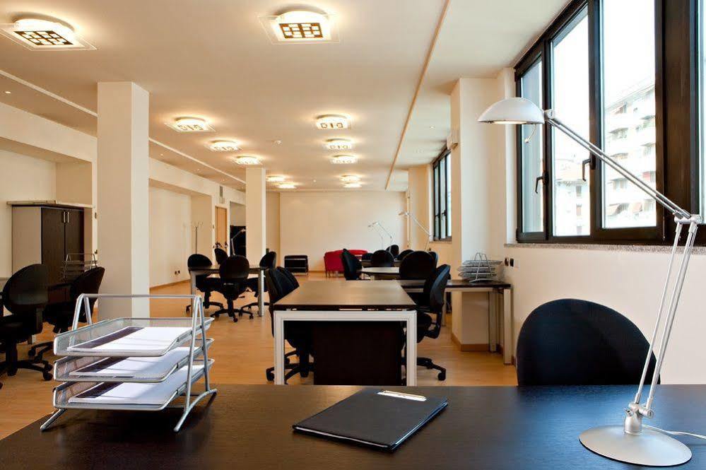 Unaway Hotel & Residence Linea Uno Milano Business bilde